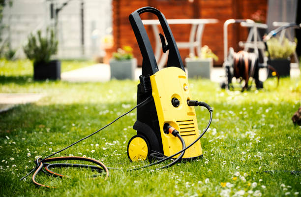 Why Choose Our Pressure Washing Services in Illinois
